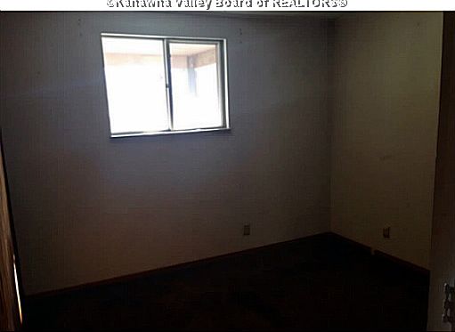 3rd image of 93 Lake Shore Dr