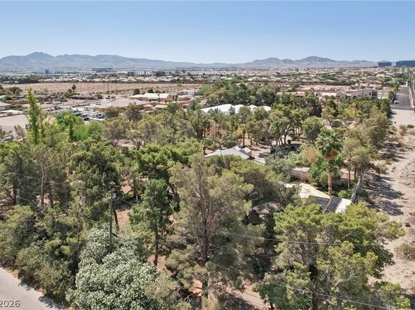 55 Siddall Ave, Las Vegas, NV 89183