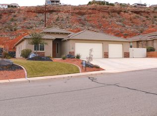 77 N Acantilado Dr, St George, UT 84790