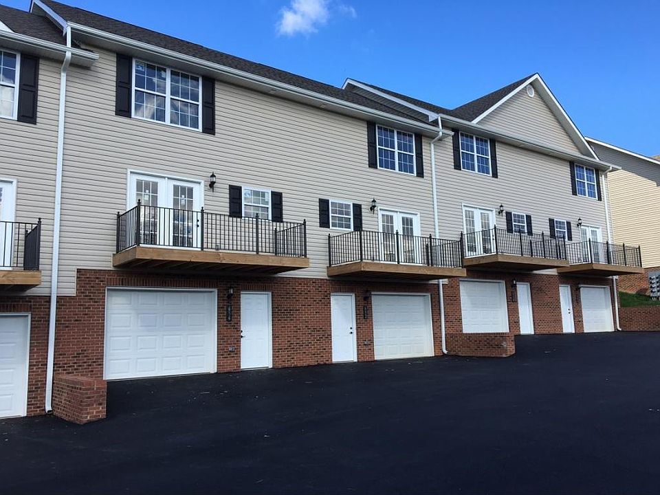 1st image of 586 Grays Pointe Ct