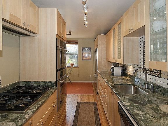 Beautifully renovated kitchen