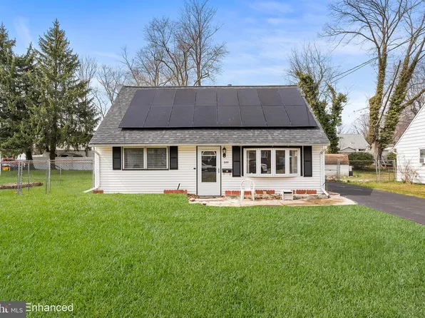 955 Terrace Blvd, Ewing, NJ 08618