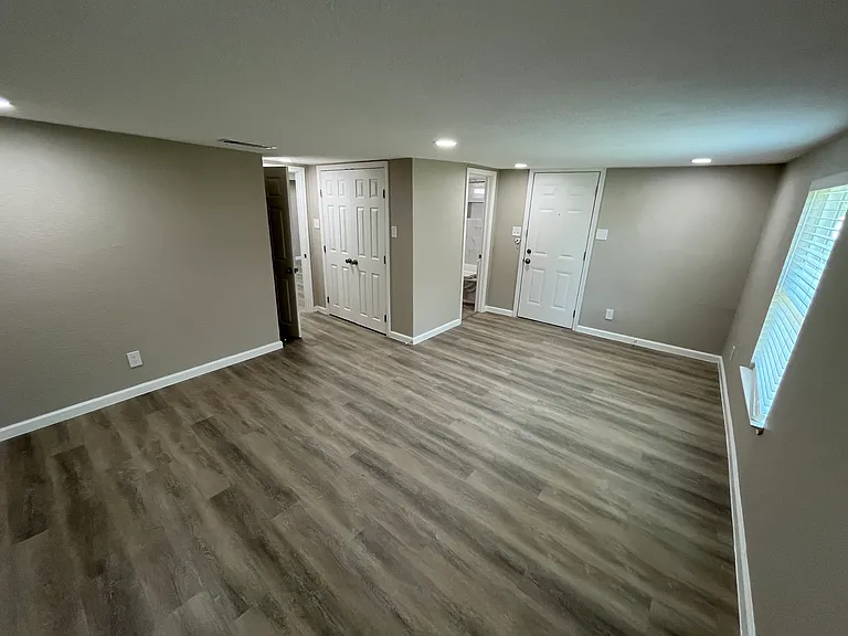 1215 H Pl — Photo 23