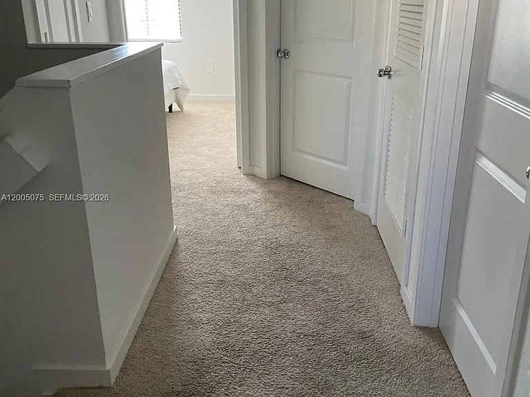 1281 NE 3rd Ave #1281 — Photo 5