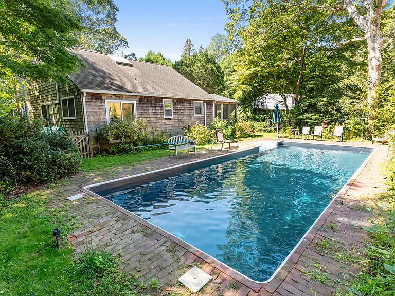 5 Peconic Bay Ave — Photo 18