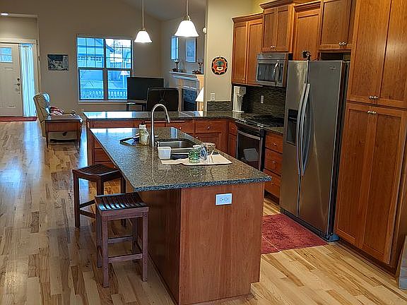 Custom cabinets and granite