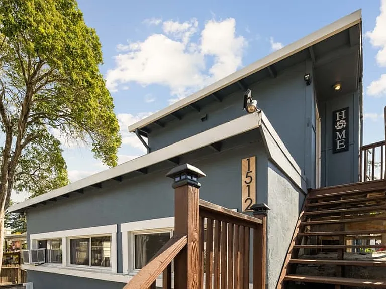 1512 Pine St — Photo 2