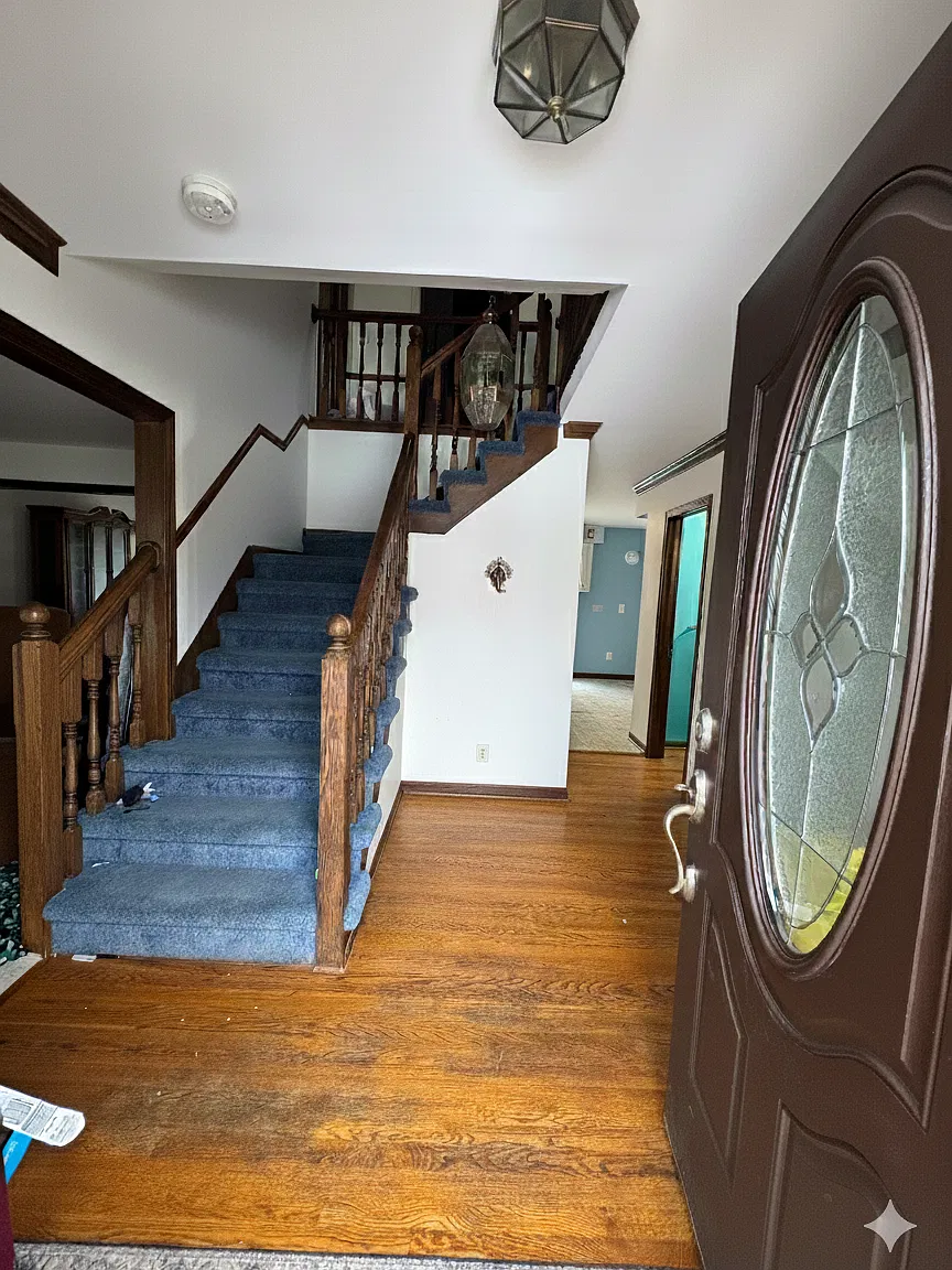 4 bed, 2.5 bath, 2592 sqft, $3,300 — Photo 2