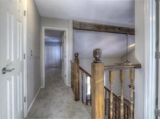 9206 W 121st Ter, Overland Park, KS 66213