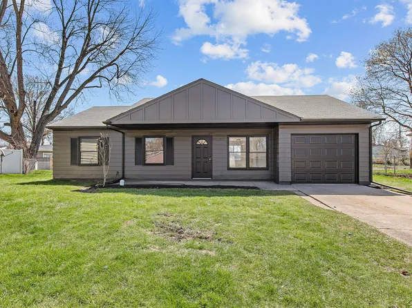 1225 N Wood Ct, Griffith, IN 46319