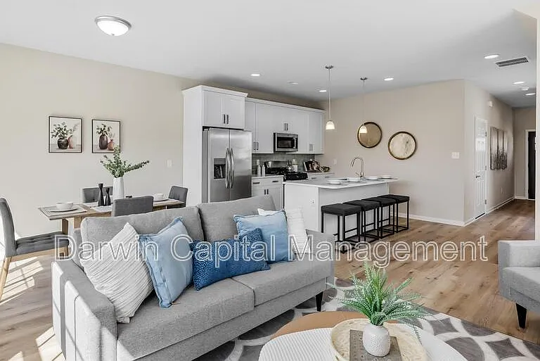 385 N Tuckahoe Rd — Photo 11