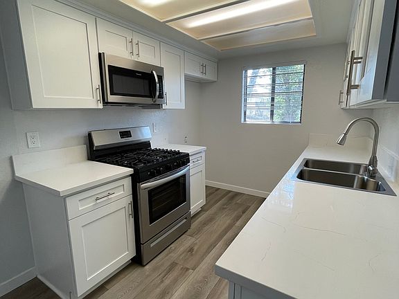 4th image of 603 E Verdugo Ave APT A