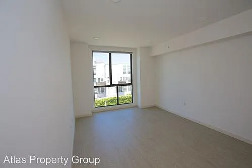 1335 Folsom — Photo 7