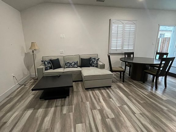 4th image of 5302 Agnes Ave