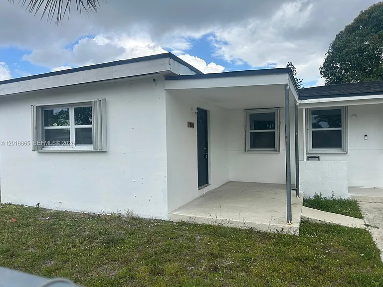 1835 NW 122nd St — Photo 3