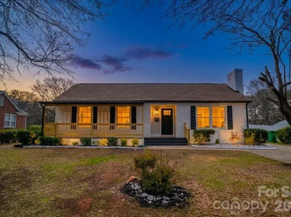 1033 Tracy Dr, Charlotte, NC 28217