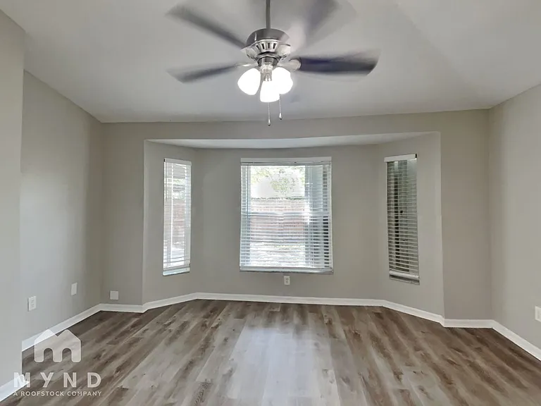 18012 Birdwater Dr — Photo 11