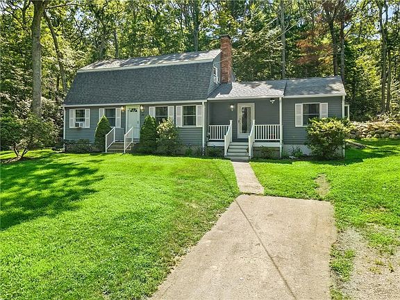 2nd image of 274 Laurel Ln