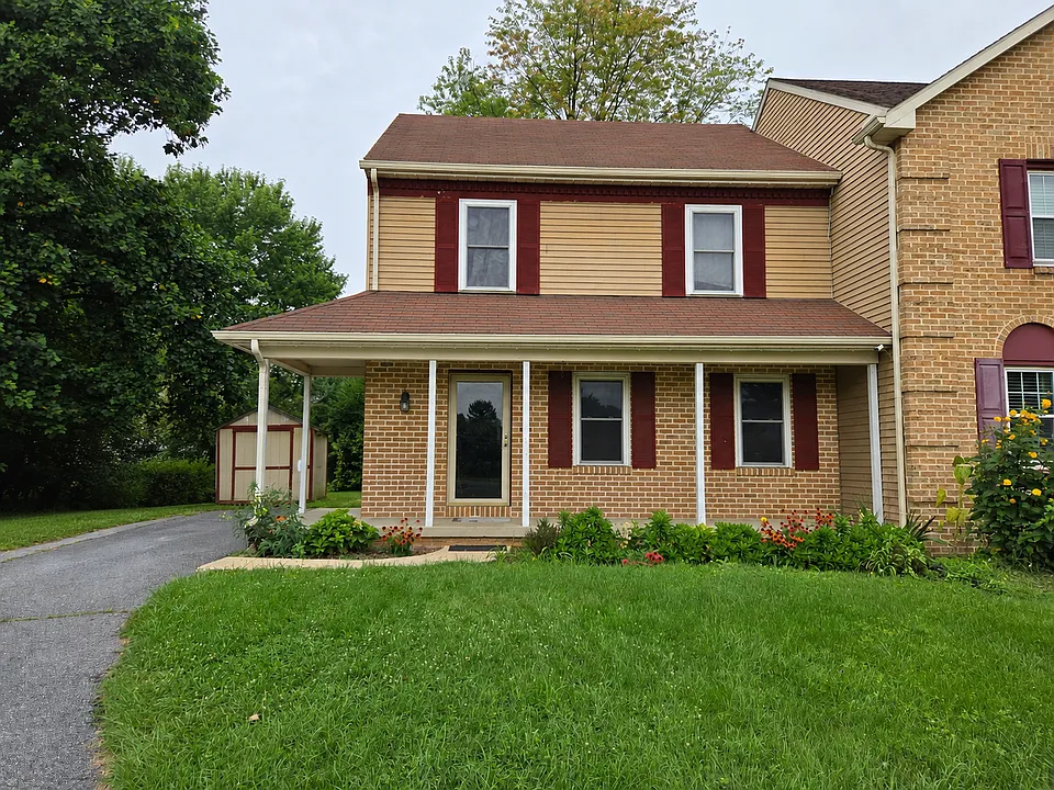 2317 Lawnwood Ct