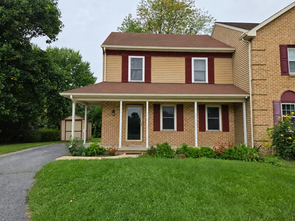 2317 Lawnwood Ct, East Petersburg, PA 17520