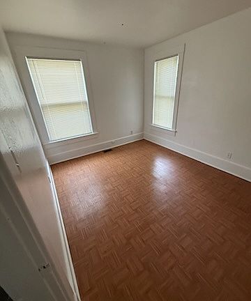 5th image of 1523 SW Western Ave