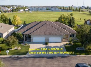 3585 Woodbury Park Dr S, Fargo, ND 58103