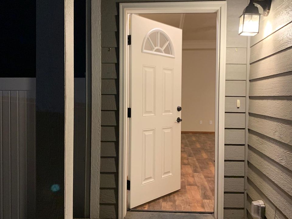 Front entryway