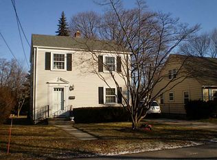 40 Spofford Ave, Warwick, RI 02888