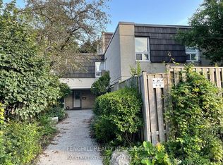 29 Four Winds Dr #11, Toronto, ON M3J 1K7