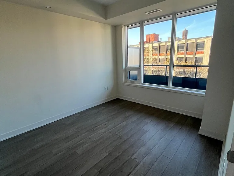 212 King William St #522 — Photo 6