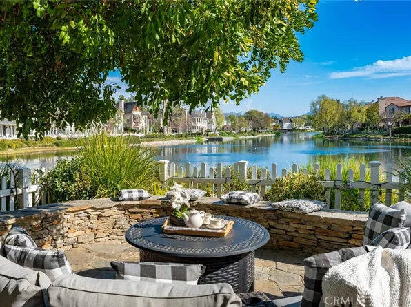 27038 Edgewater Ln, Santa Clarita, CA 91355