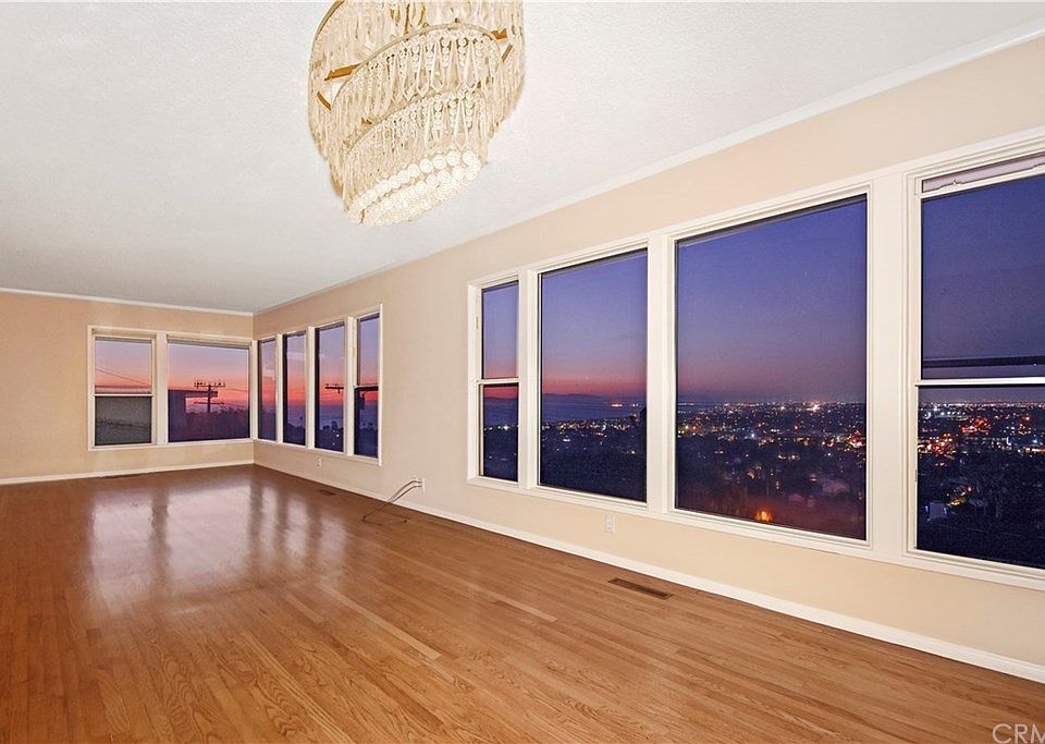 1st image of 929 Calle Miramar