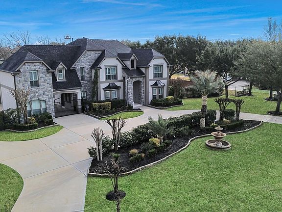 2nd image of 2211 Braer Ridge Dr