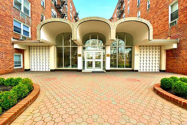 Sold by Voro, LLC | media 10