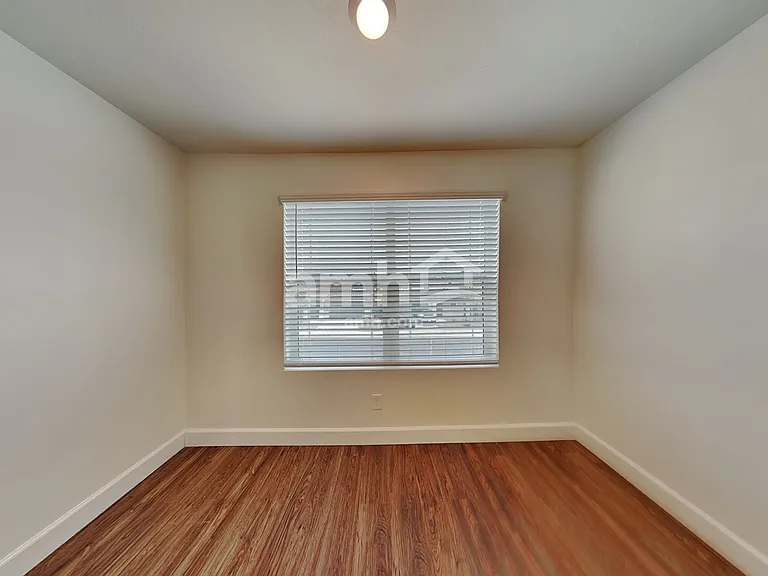 678 W Laredo Ave — Photo 15