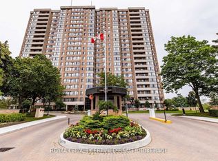 100 County Court Blvd #Penthouse 9, Brampton, ON L6W 3X1