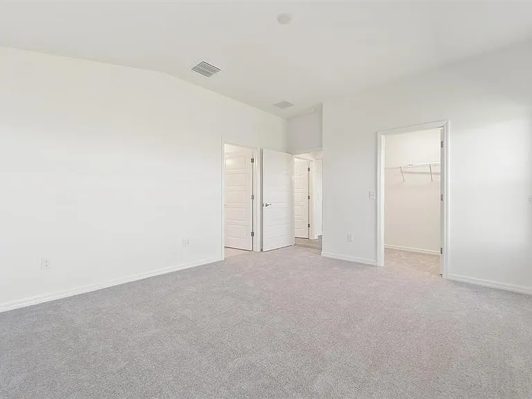 2421 Hobkirk Loop — Photo 20