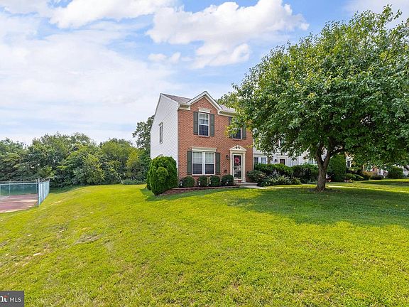 2nd image of 713 Quest Ct