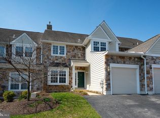 41 Overlook Cir #41, Berwyn, PA
