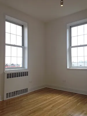 Sold by Rolling Stone Realty LLC | media 31