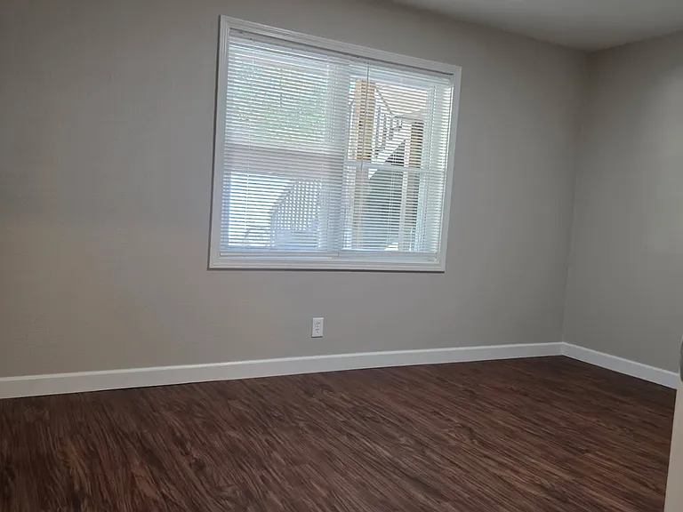 Cedar Pointe Apartments - Thomasville AL — Photo 38