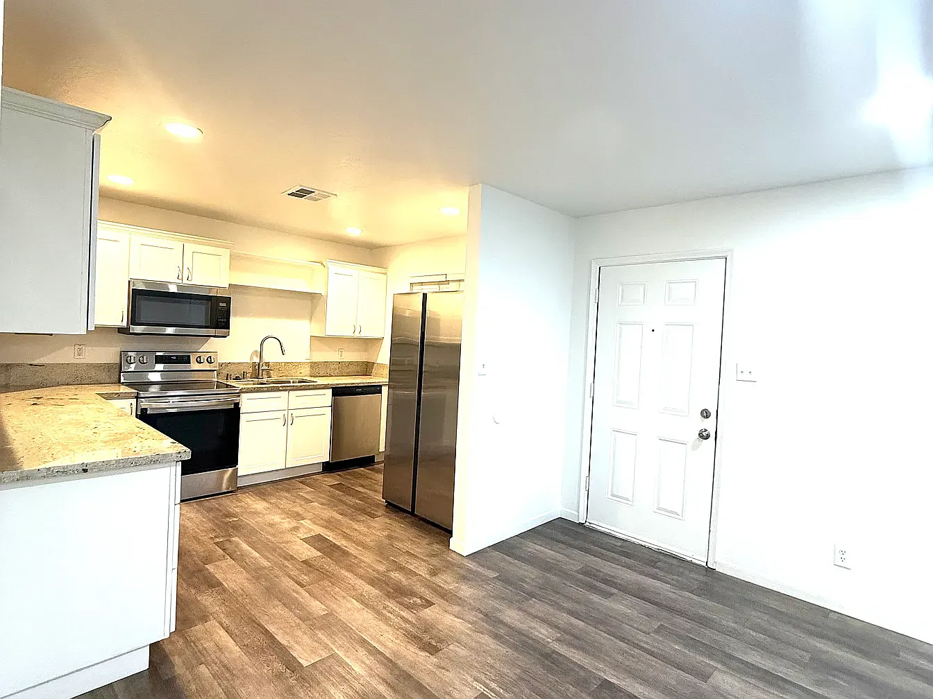 4801 Orange Grove Ave — Photo 3