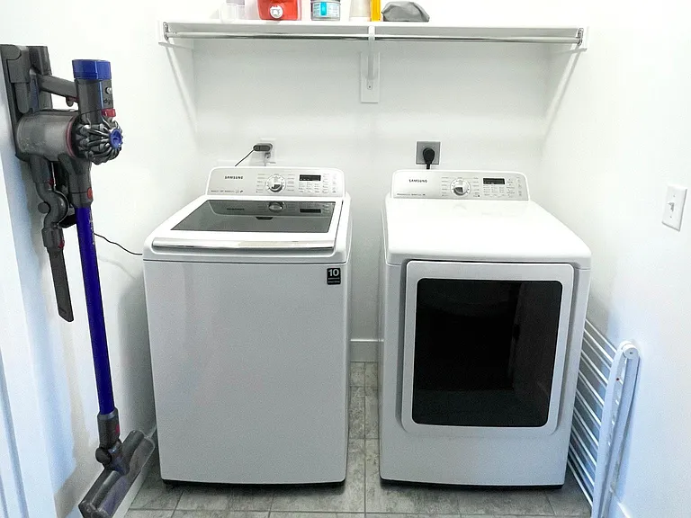 48 N 2000 W — Photo 15