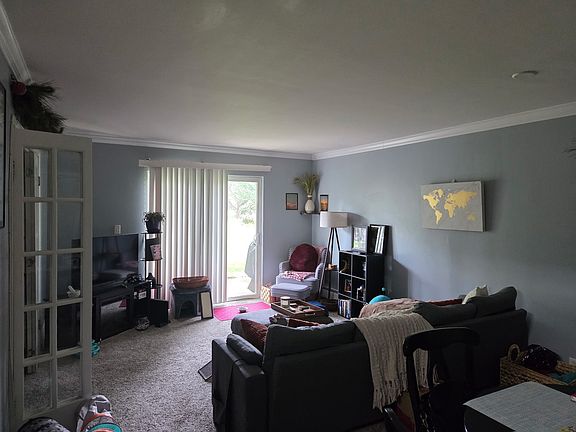 5th image of 707 E Falcon Dr #C109
