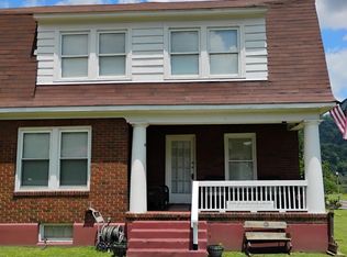 9217 Midland Trl, Glen Ferris, WV 25090