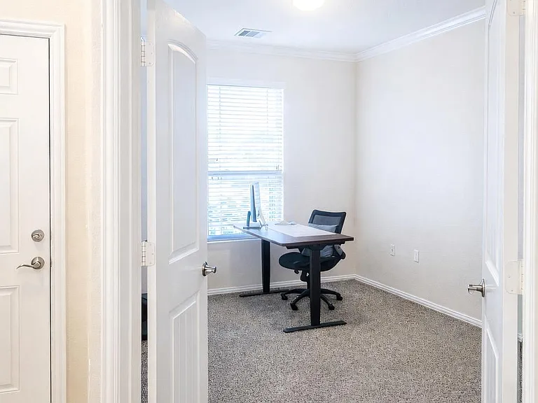 10012 Epic Knoll Dr — Photo 8