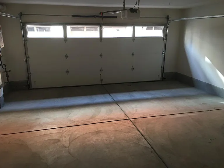 2-Car Garage