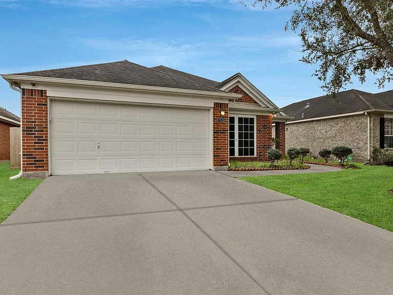 2911 Ashbrook Ln — Photo 27