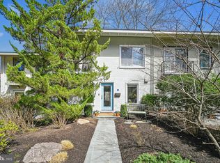 11448 Orchard Ln, Reston, VA 20190