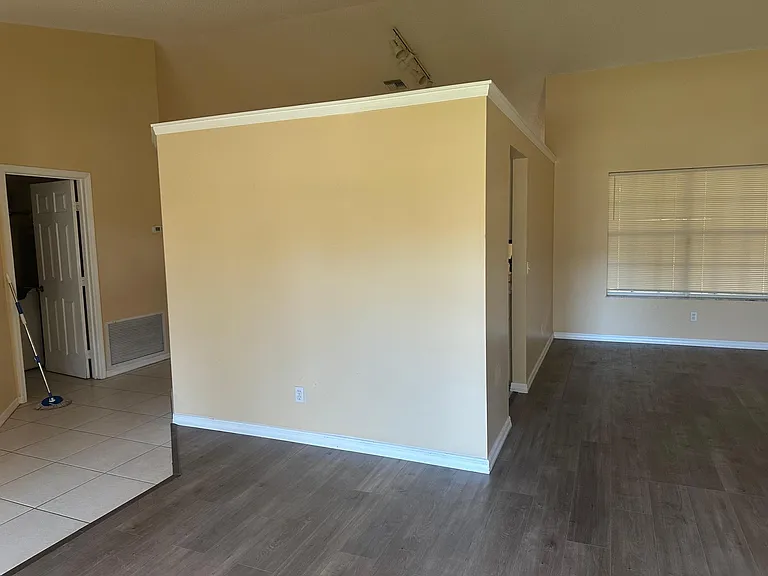 2426 SE Addison St — Photo 13